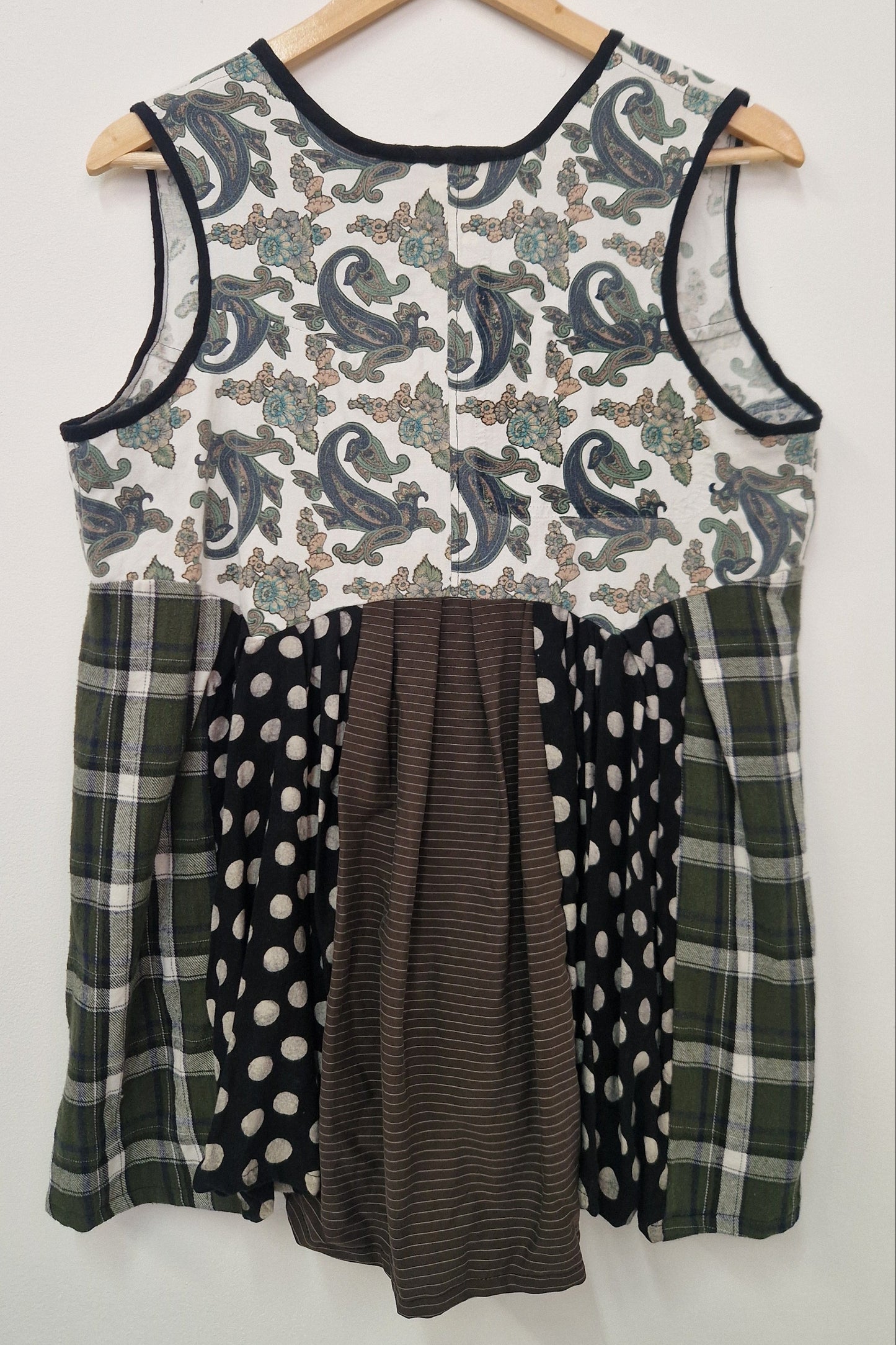 "EVADNE" Talo House Top