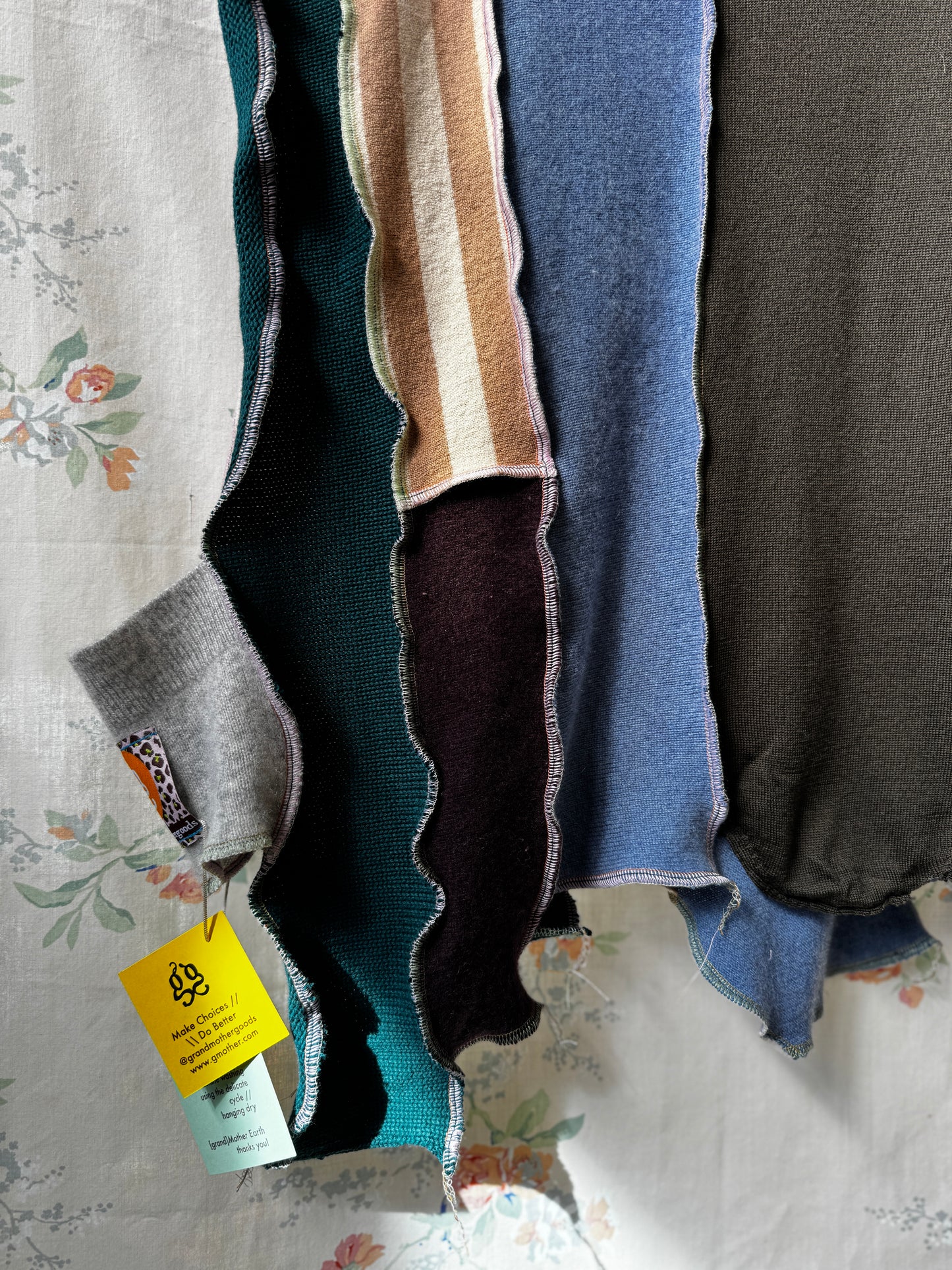 "MARY JO" Cashmere S'vest