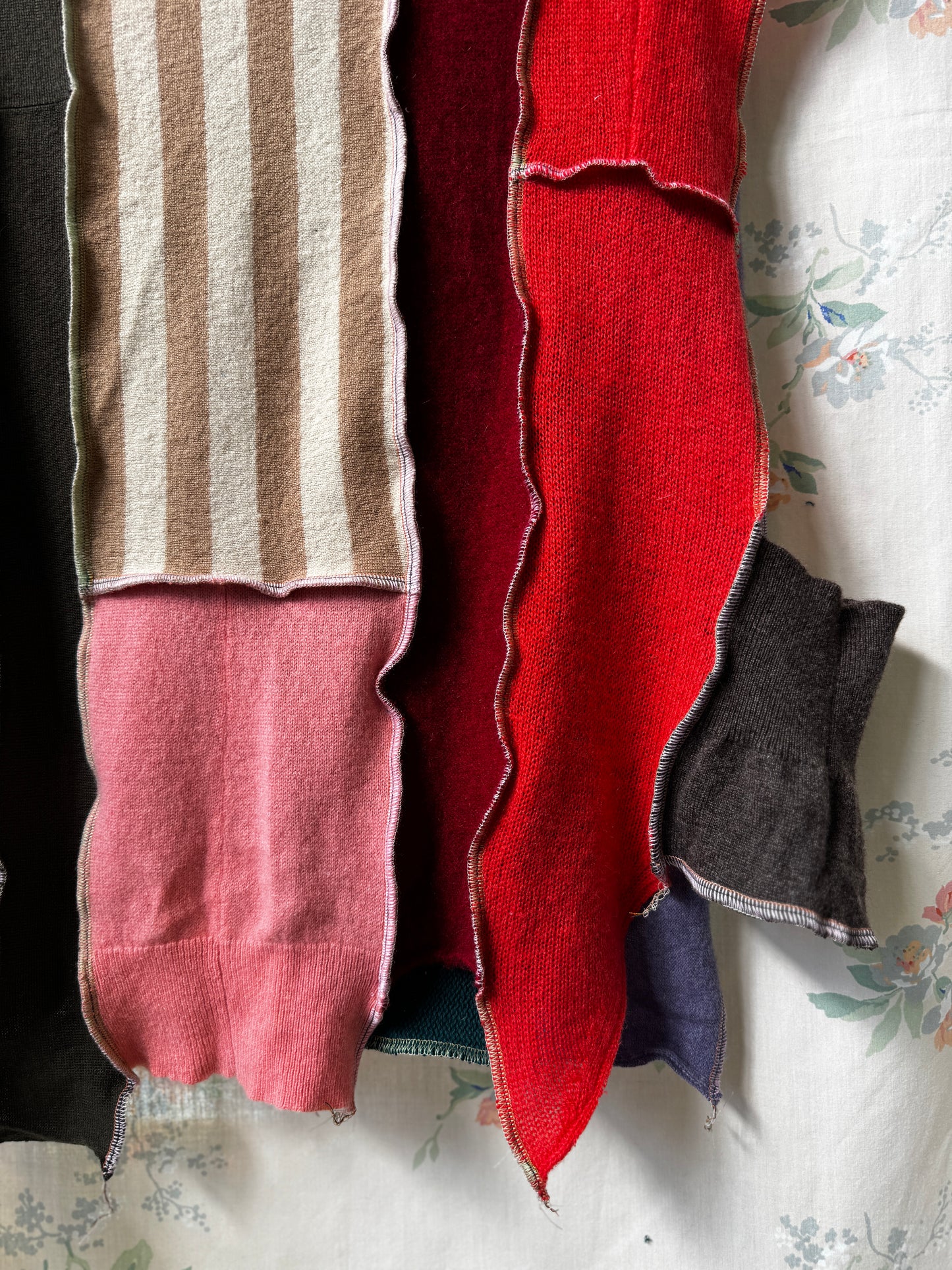 "VALERIE" Cashmere S'vest