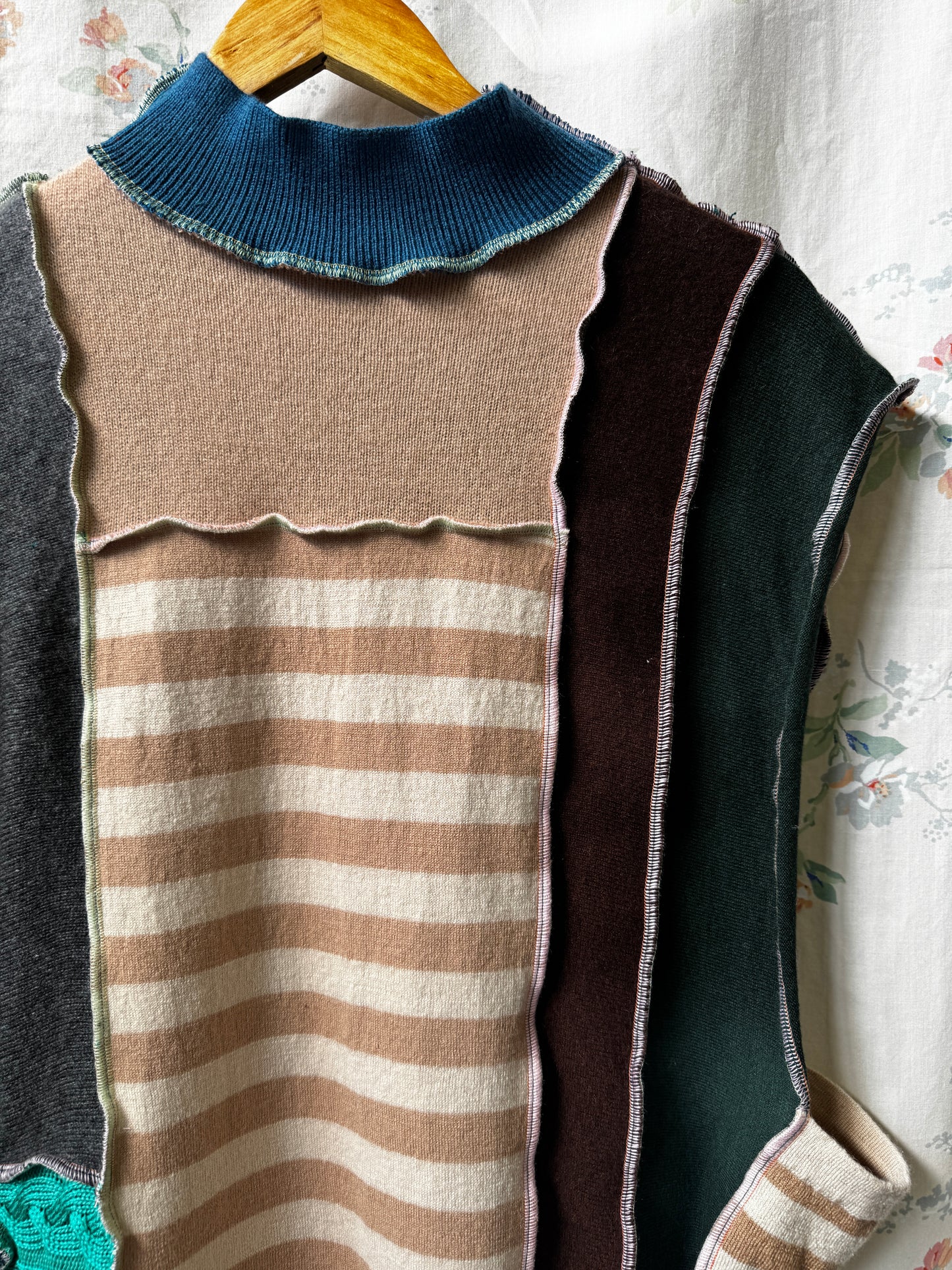 "VINCE" Cashmere S'vest