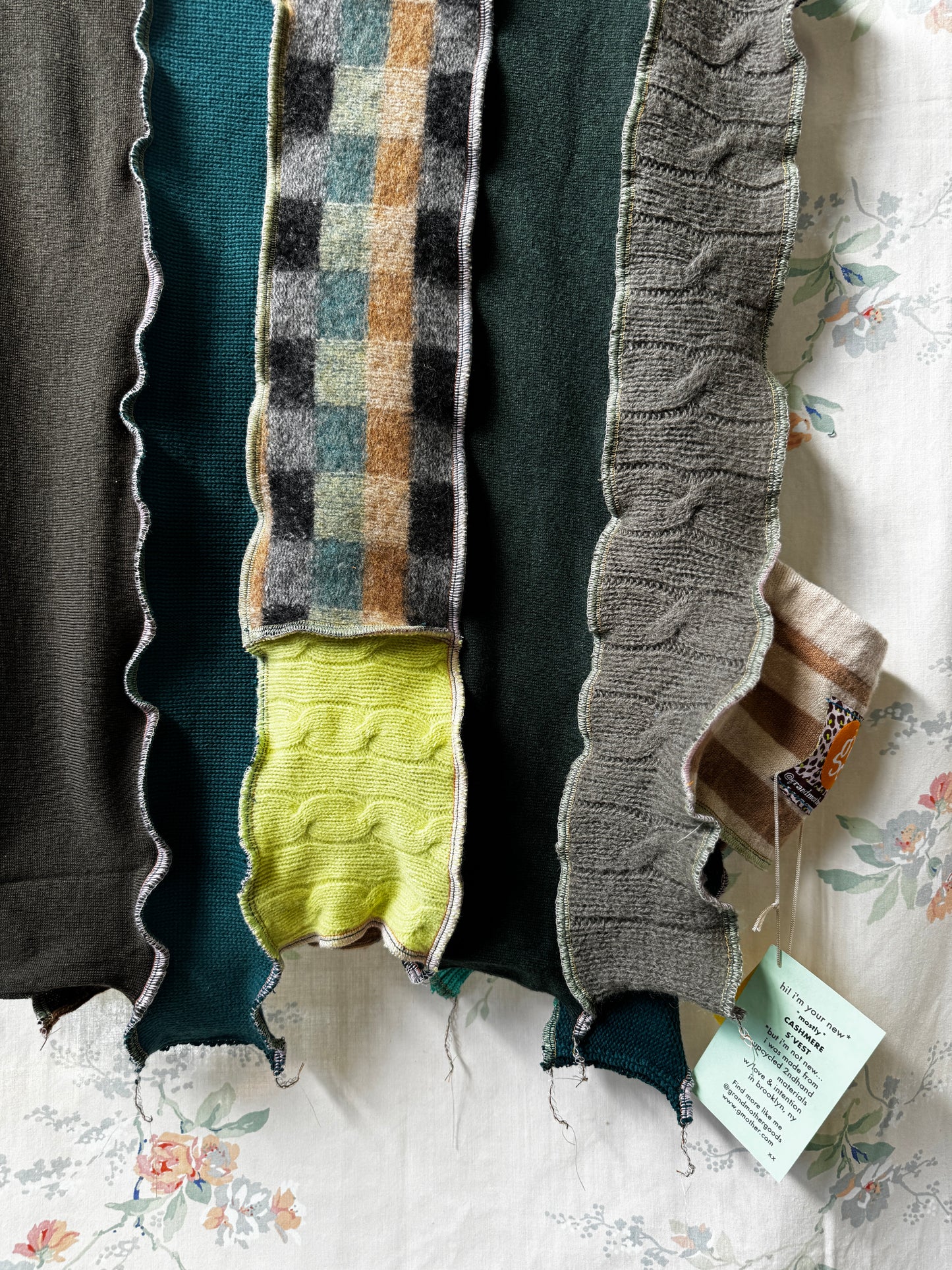 "VINCE" Cashmere S'vest