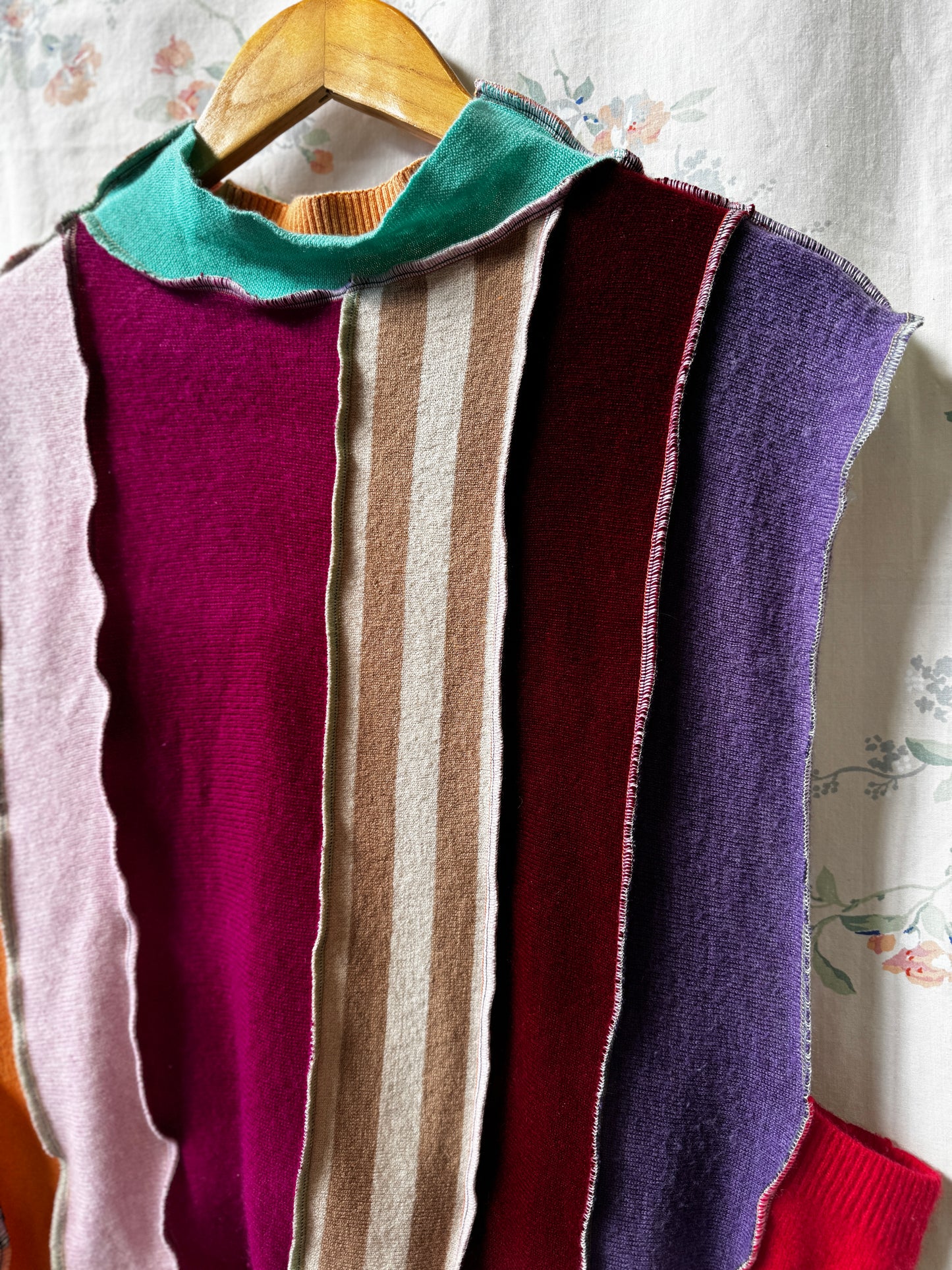 "TIFFANI" Cashmere S'vest