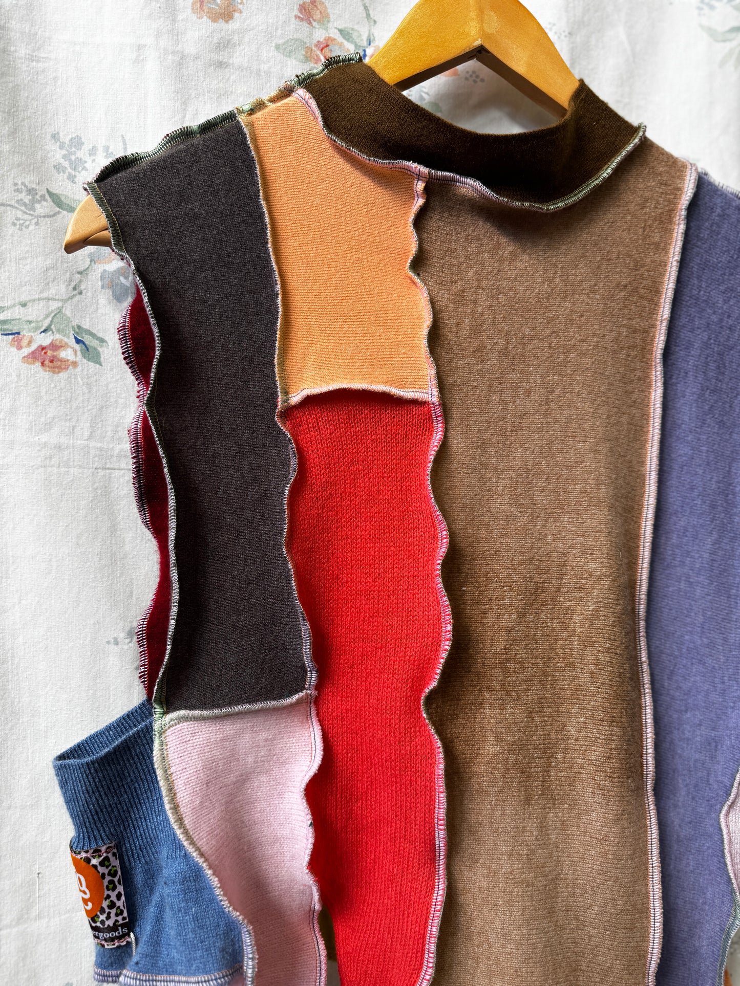 "JESSICA" Cashmere S'vest