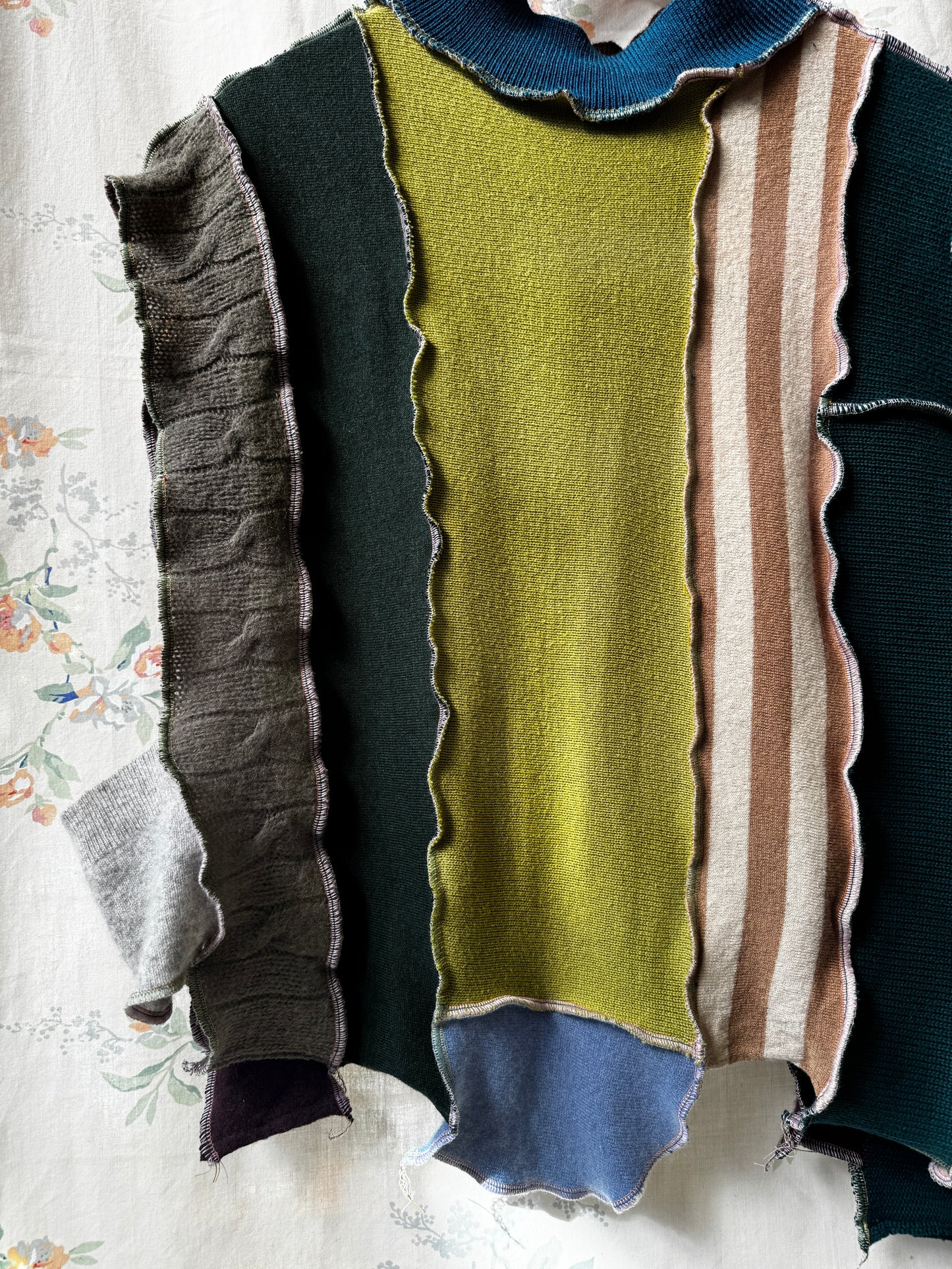 "MARY JO" Cashmere S'vest