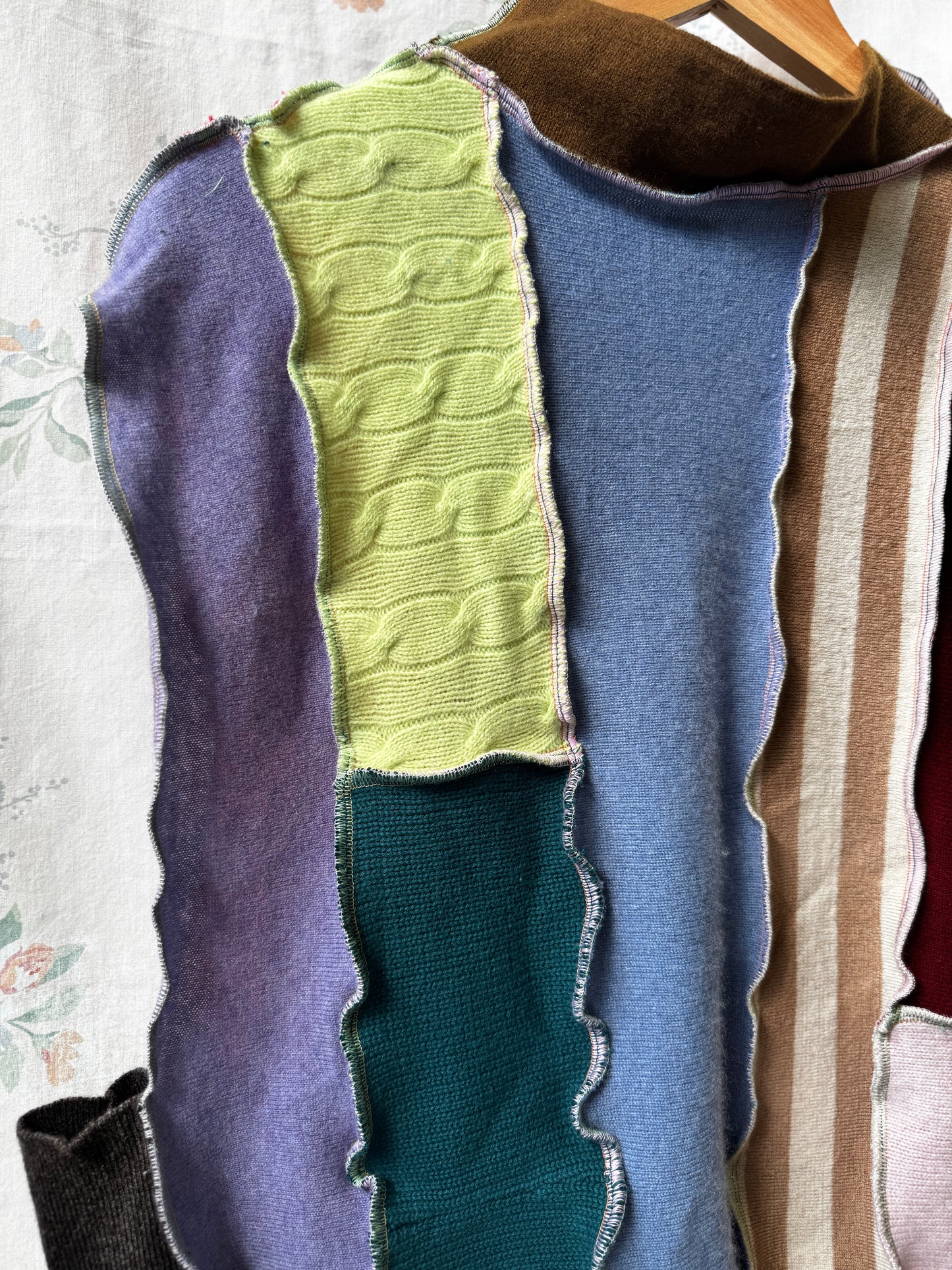 "VALERIE" Cashmere S'vest