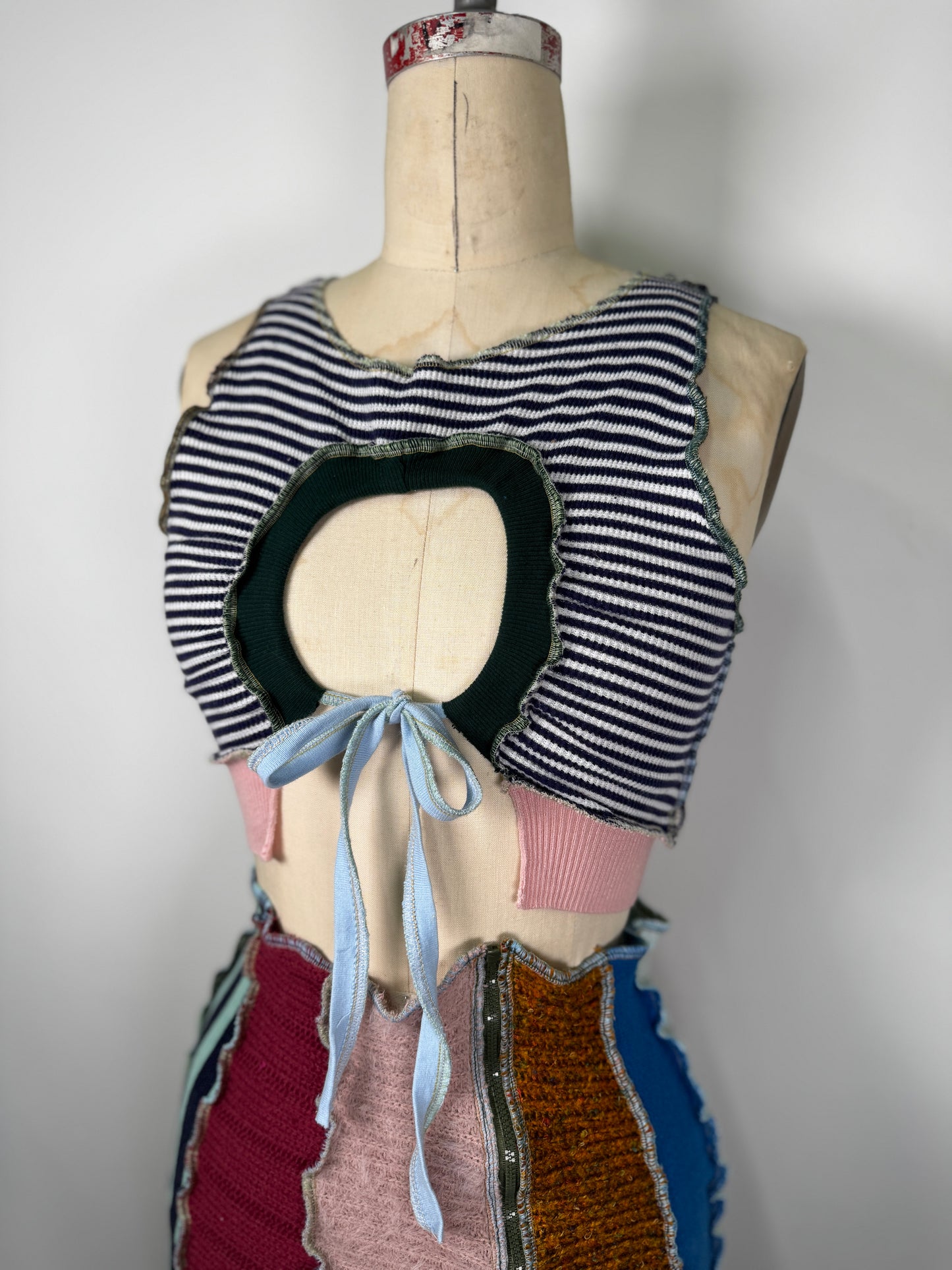 "AUDREY" Peek-a-Bow Top